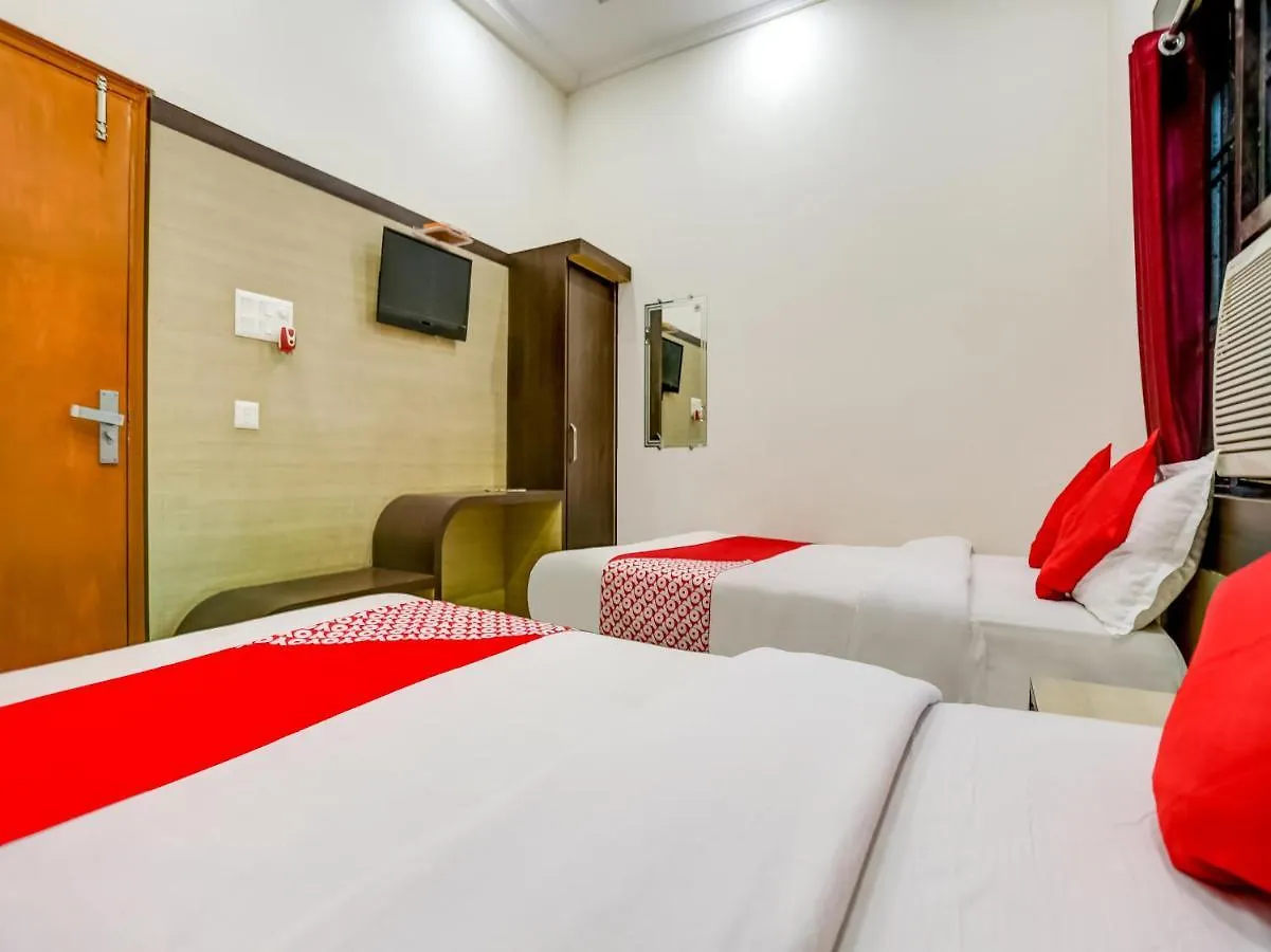 호텔 Oyo 75850 Vishwanath Guest House 바라나시